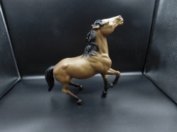 breyer horse white blaze a